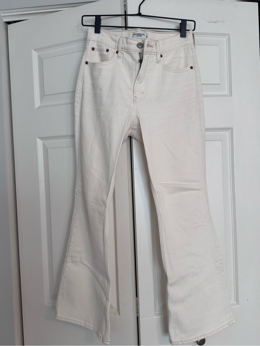 A&F women’s high rise bootcut Denim